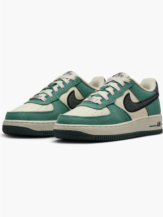 Nike Other - Nike Air Force 1 LV8 Sneaker